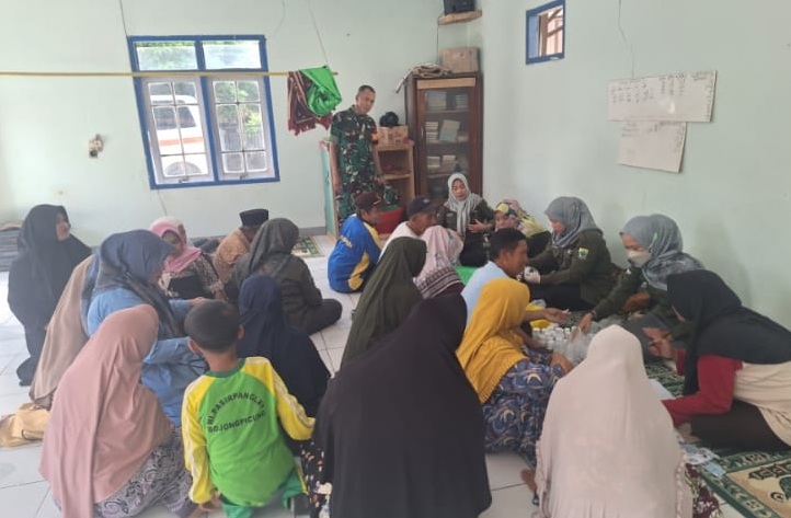 Babinsa Koramil Bojongpicung Perkuat Sinergitas Melalui Komsos di Wilayah Binaanya