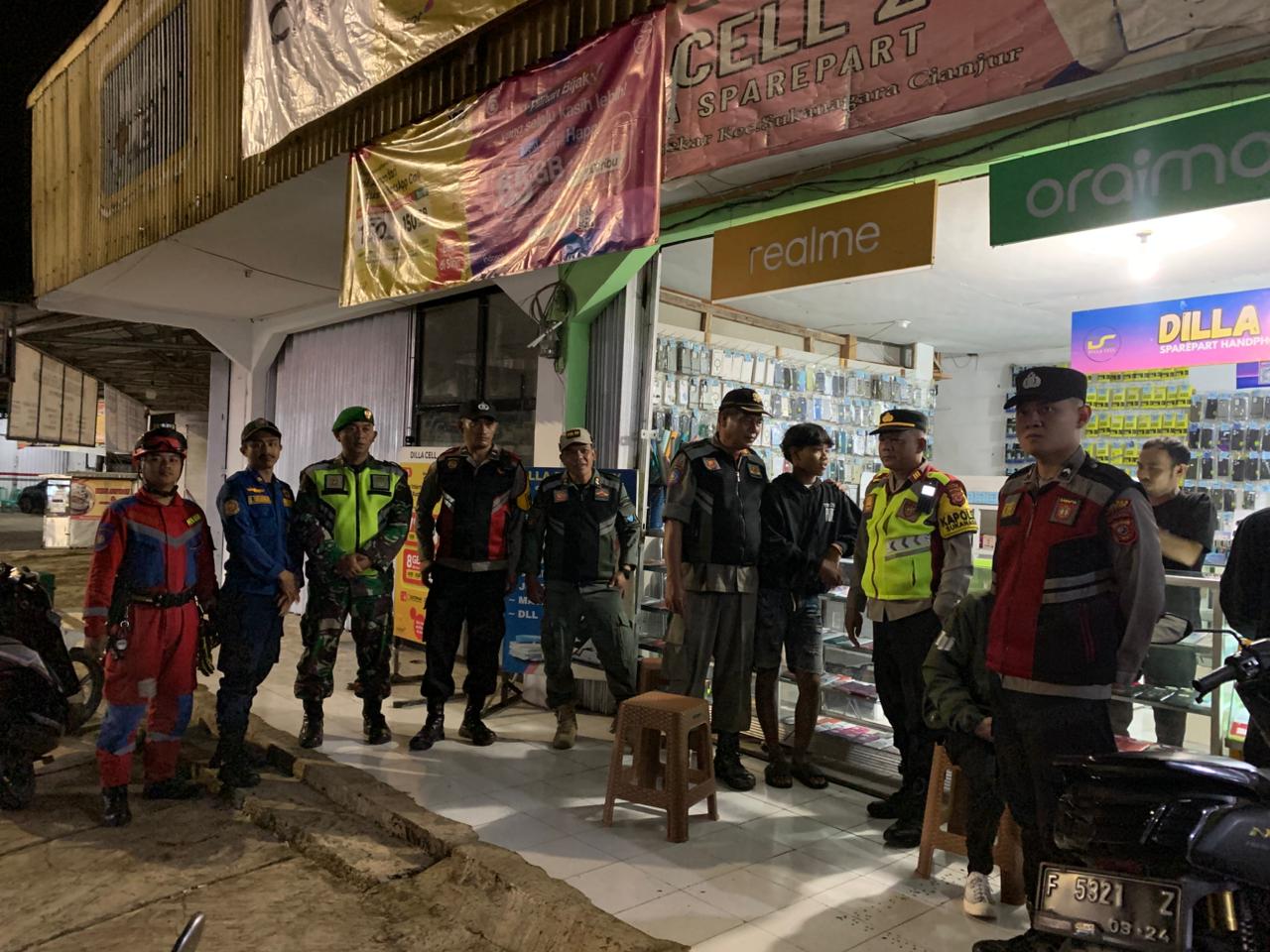 Sinergitas TNI-Polri, Anggota Koramil Sukanagara Hadiri Apel Pengamanan Malam Takbiran Idul Adha