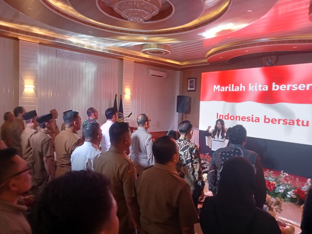 Pasipers Kodim 0608/Cianjur Hadiri Silaturahmi Akbar Kepala Desa dan Peluncuran Program Beasiswa 1.000 Sarjana Desa
